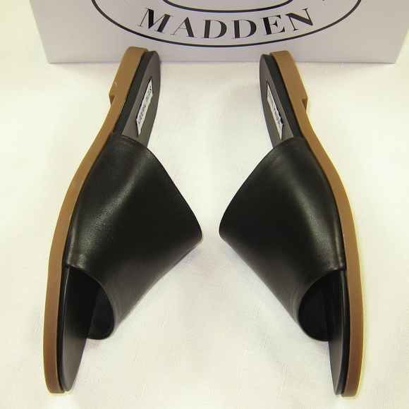 Steve Madden Leather Flat Sandals - 10 - Picture 3 of 8